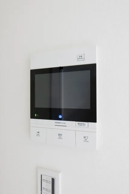 Comforia Meguro Chojamaru - Interior - ["Rectangle", "Electronic device", "Machine"]