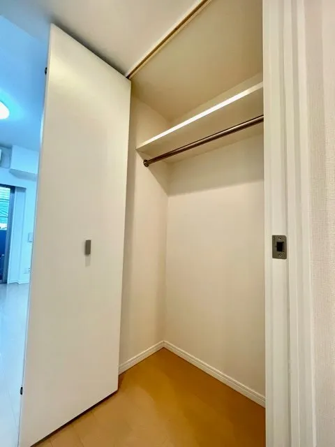 Residia Toranomon - Interior - ["Fixture", "Wood", "Floor"]