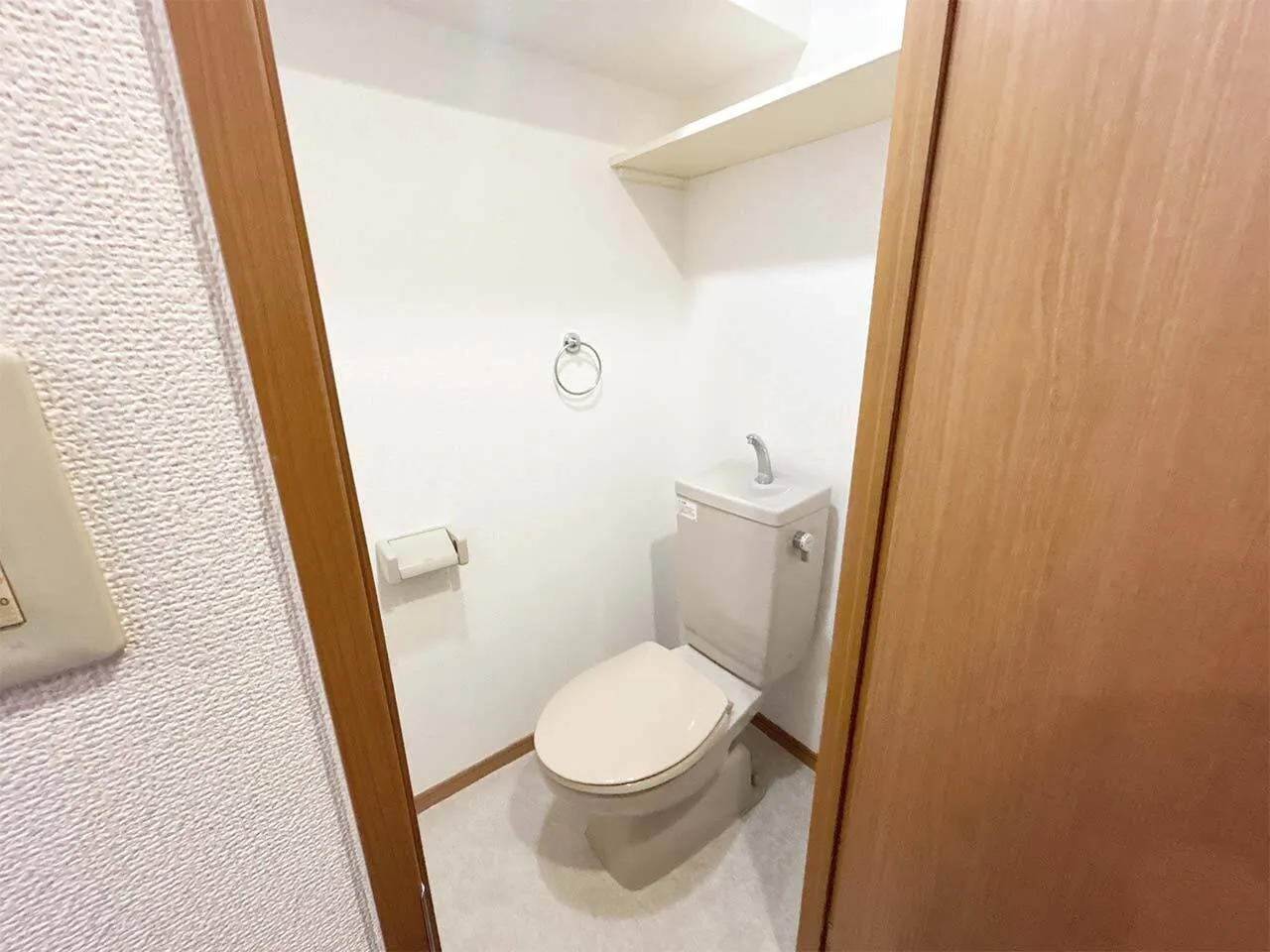 Mynavi STAY Miraie Kachidoki Water City - Interior - ["Wood", "Flooring", "Floor"]