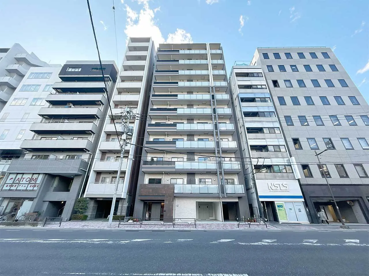 Mynavi STAY Neo Vista Asakusa Tawaramachi - Exterior - ["Apartment", "Condominium", "High-rise building"]