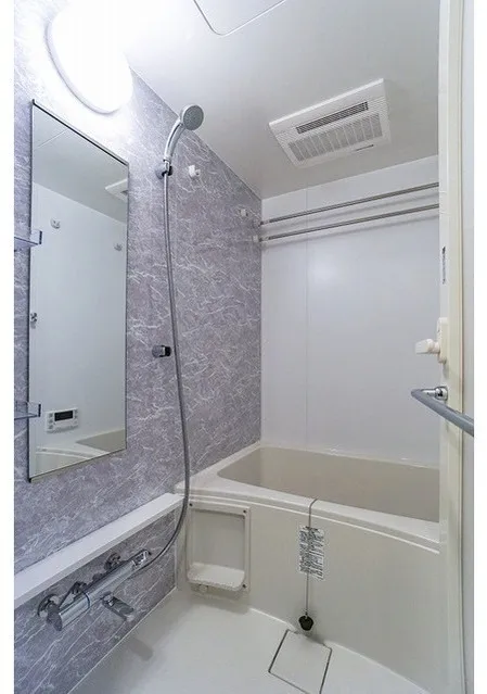 Due Kameido - Interior - ["Plumbing fixture", "Bathroom", "Flooring"]