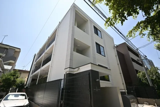 CENTRAL GARDEN RESIDENCE TOKYO - Exterior - ["Glass", "Daylighting", "Aluminium"]