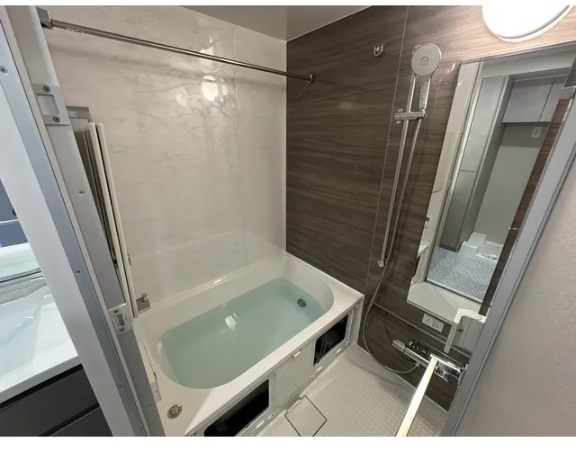 Baus Flats Kuramae - Interior - ["Plumbing fixture", "Bathroom", "Bathtub"]