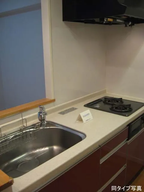 Comforia Nihonbashi - Interior - ["Tap", "Kitchen sink", "Cabinetry"]