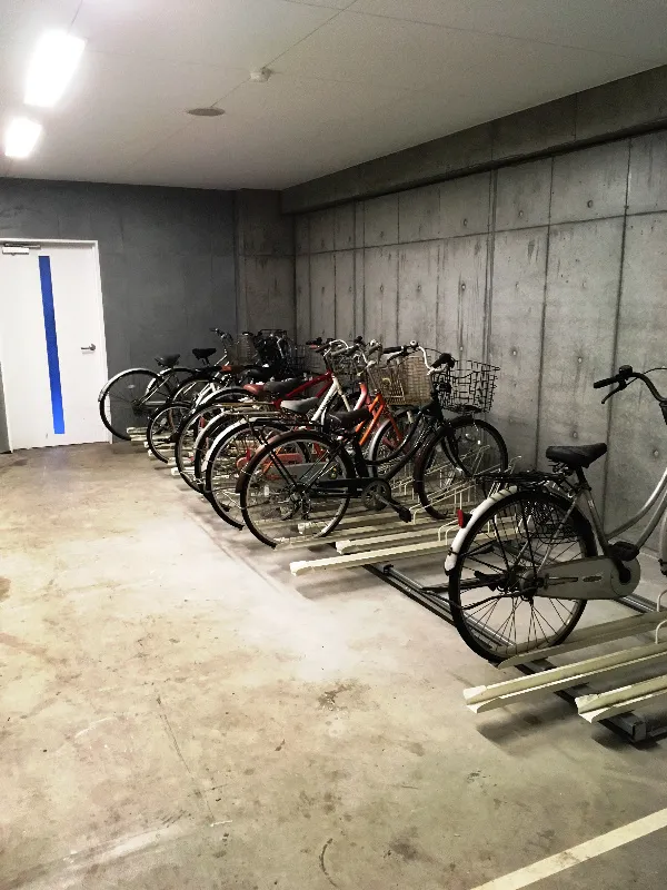 LA Tierra Bunkyo Otowa - Other - ["Bicycle", "Tire", "Wheel"]