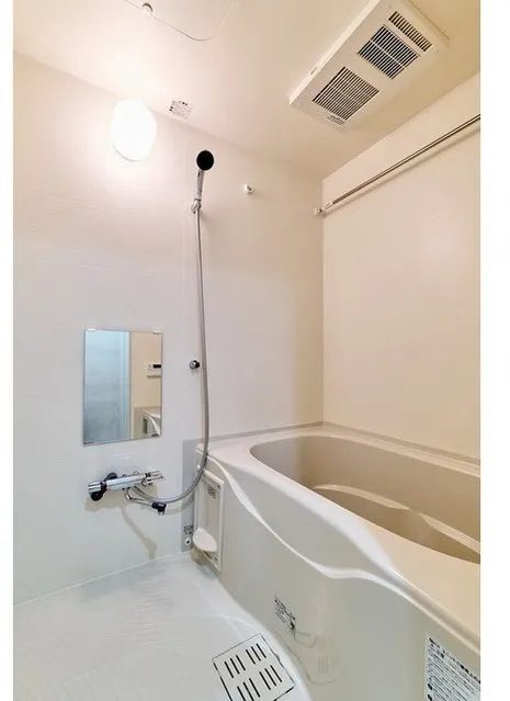 Gran Casa Hikifune II - Interior - ["Flooring", "Interior design", "Plumbing fixture"]