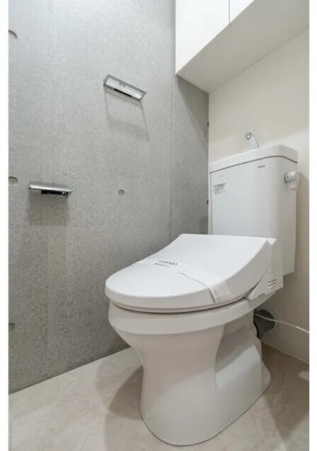 LUMIEC BUNKYO SENGOKU - Interior - ["Toilet seat", "Toilet", "Plumbing fixture"]