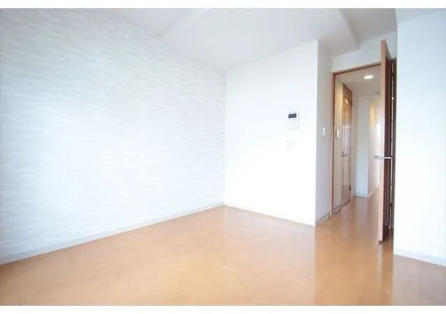 Aperto Nishi Shinjuku - Interior - ["Flooring", "Floor", "Wood"]
