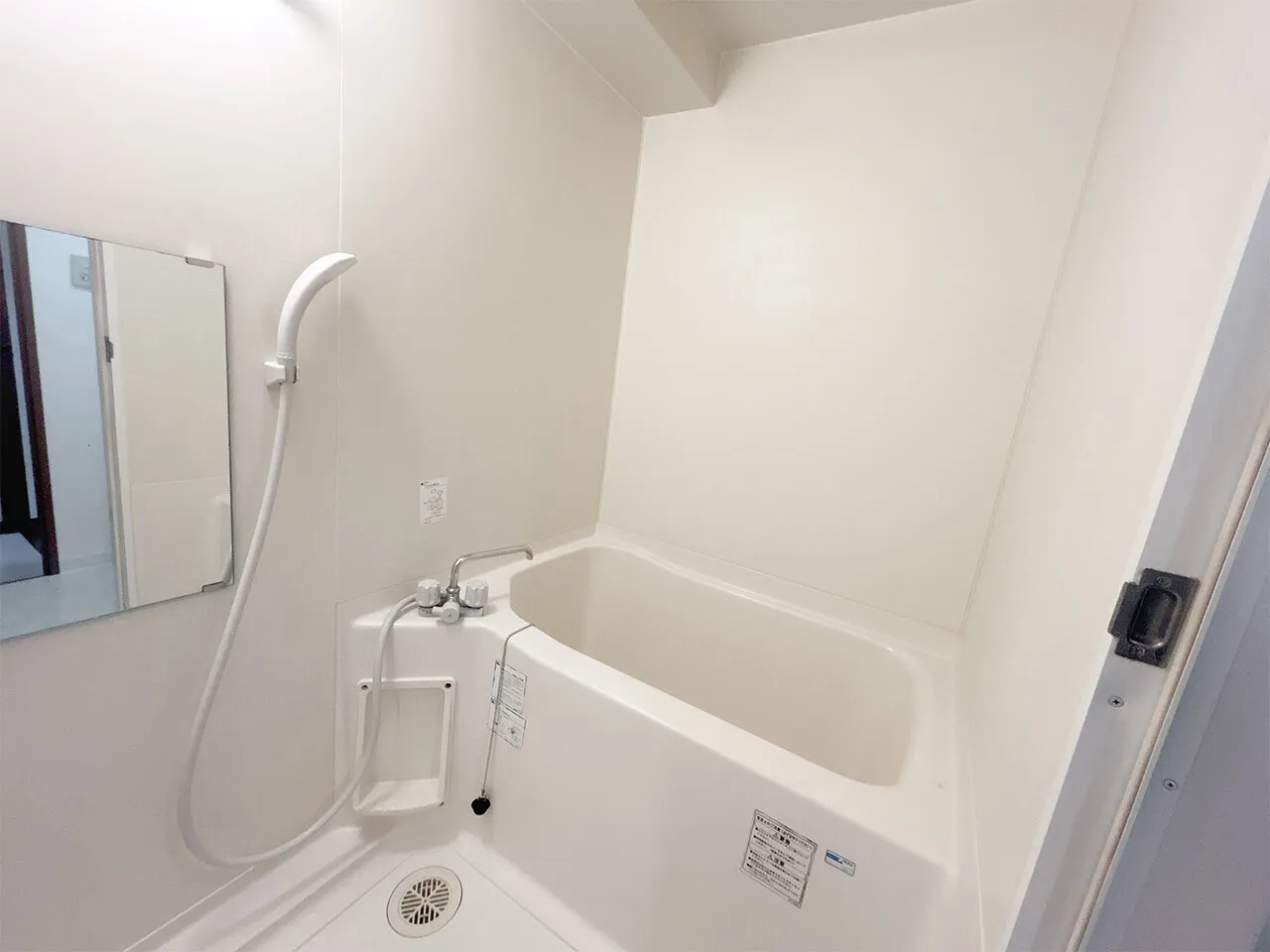 Mynavi STAY Urban Suite Jimbocho Station - Interior - []