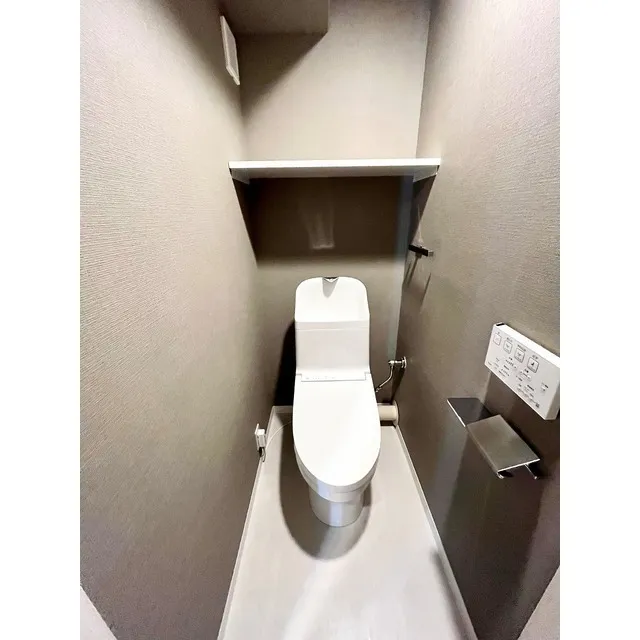 Milia Residence Akasaka - Interior - ["Plumbing fixture", "Toilet", "Automotive design"]