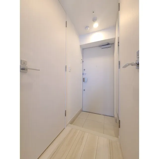 CAVANA Nishi-Oshima - Interior - ["Door", "Fixture", "Building"]