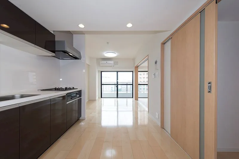 Residia Shibaura - Interior - ["Building", "Cabinetry", "Property"]