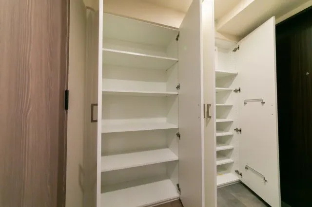 Proud Flat Asakusa Diage - Interior - ["Wood", "Flooring", "Floor"]