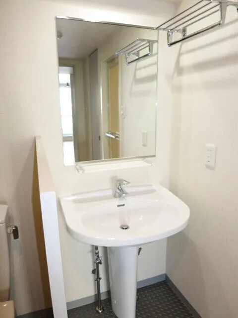 FLEG Akasaka - Interior - ["Bathroom Sink", "Plumbing fixture", "Bathroom"]