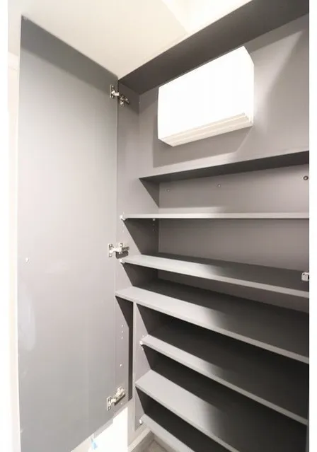 La Douceur Sugamo West - Interior - ["Shelving", "Shelf", "Grey"]