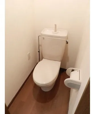Sky Court Azabu - Interior - ["Toilet seat", "Toilet", "Plumbing fixture"]