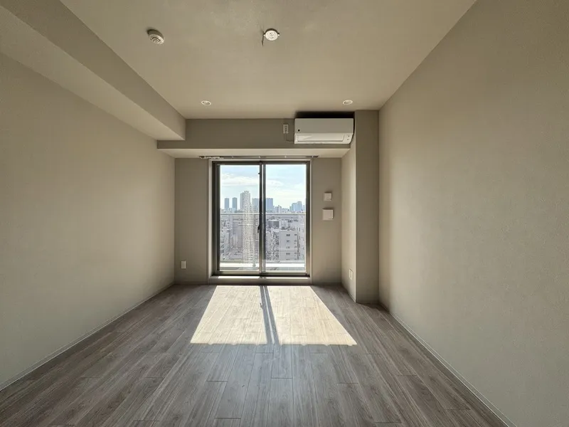 Rumique Monzen-Nakacho - Interior - ["Floor", "Flooring", "Apartment"]