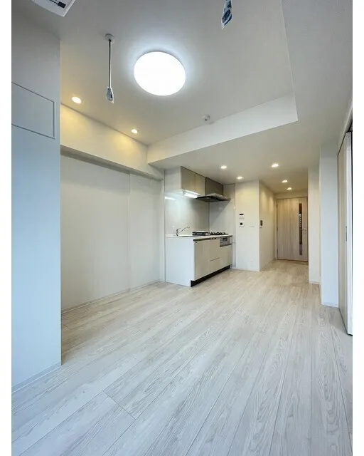 Comforia Liv Minamisunamachi East - Interior - ["Flooring", "Floor", "Ceiling"]
