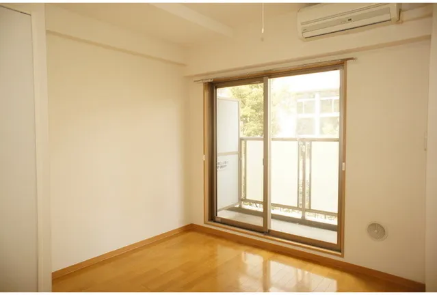 Sereno Shinagawa - Interior - ["Flooring", "Wood flooring", "Floor"]
