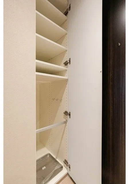 Season Flats Omorinishi - Interior - ["Wood", "Flooring", "Brown"]