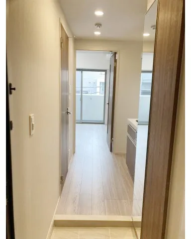 Crevista Oimachi - Interior - ["Flooring", "Floor", "Interior design"]