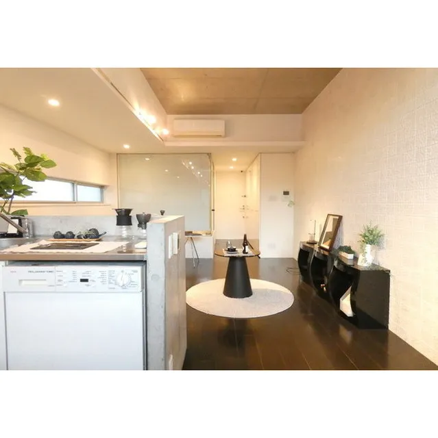 Ipse Gakugei Daigaku - Interior - ["Cabinetry", "Countertop", "Furniture"]