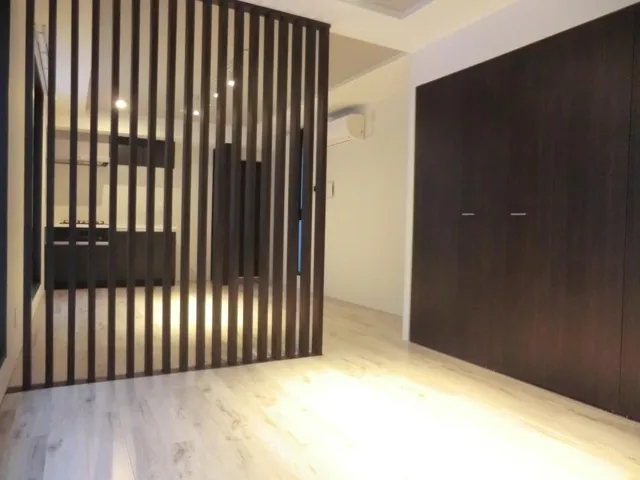 Regaland Meguro - Interior - ["Flooring", "Wall", "Floor"]