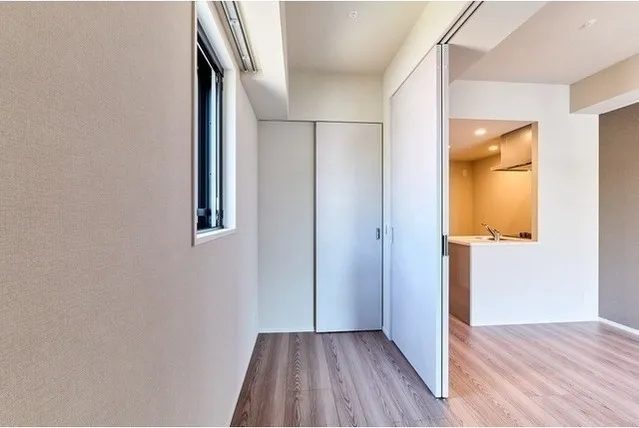 Lefon Progres Akabane Marks - Interior - ["Floor", "Flooring", "Apartment"]