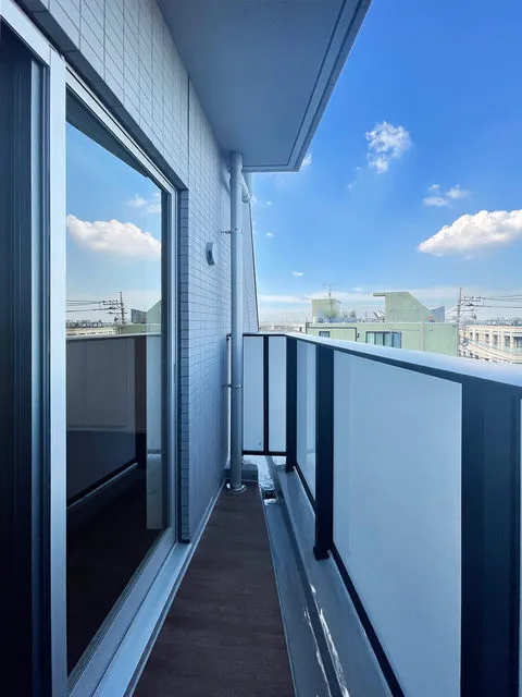 YS Residence Daitabashi - Interior - ["Daytime", "Apartment", "Glass"]