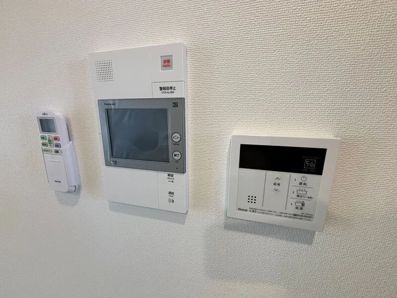 D.Clarest Honjo Higashi FJRE - Interior - ["Electronic device", "Technology", "Machine"]