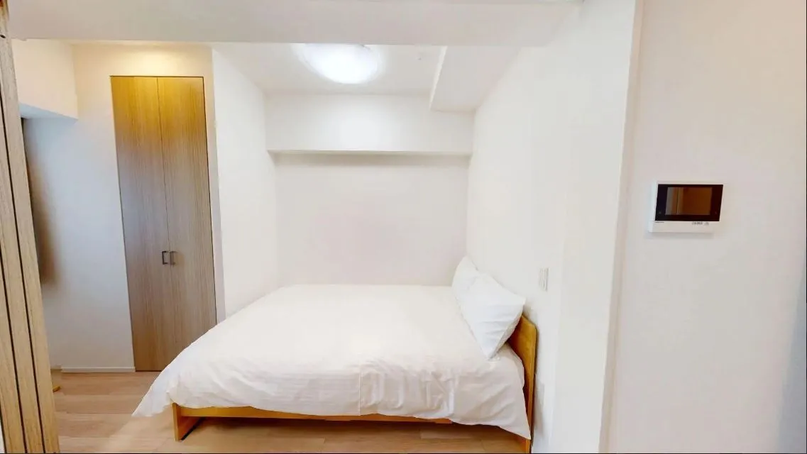Hmlet Kinshicho II - Interior - ["Wood", "Bedroom", "Bed"]