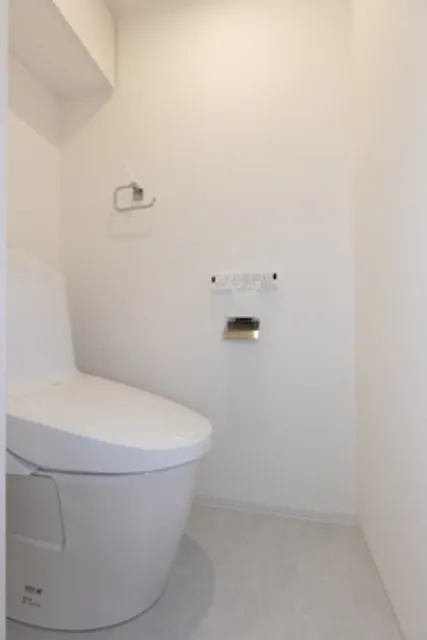 In Style Residence Honkomagome - Interior - ["Toilet seat", "Building", "Bathroom"]