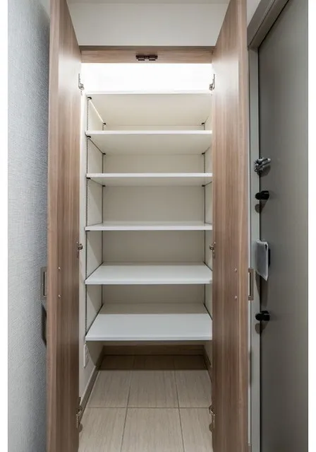 Comforia Liv Itabashi - Interior - ["Wood", "Flooring", "Interior design"]