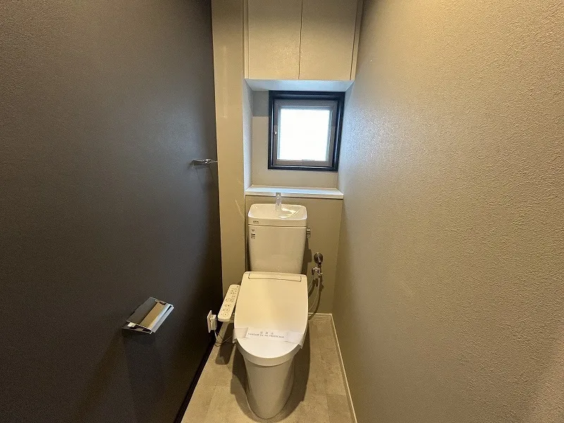 Shiba Park Apartment - Interior - ["Bathroom", "Fixture", "Floor"]
