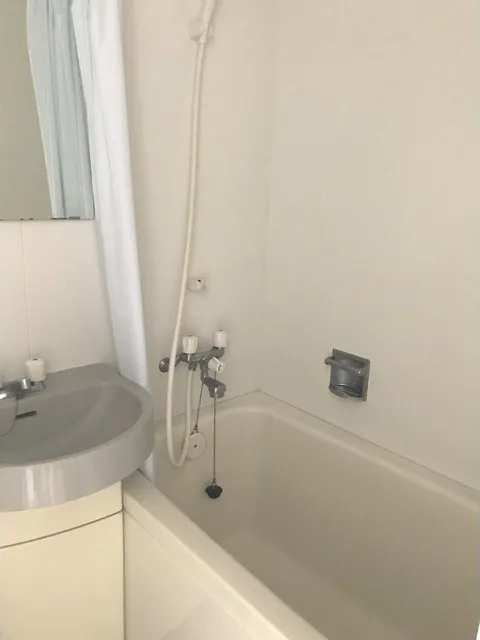 Scalar Sukumo - Interior - ["Plumbing fixture", "Tap", "Bathroom sink"]