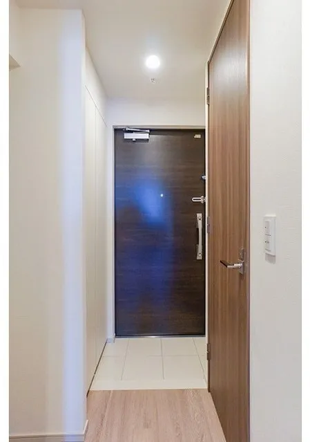 Due Kameido - Interior - ["Flooring", "Wood", "Floor"]