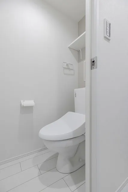 Aglaia Shinjuku Yokoteracho - Interior - ["Toilet seat", "White", "Bathroom"]