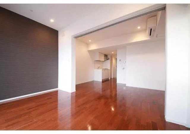 Ipse Kamata WEST - Interior - ["Flooring", "Floor", "Ceiling"]