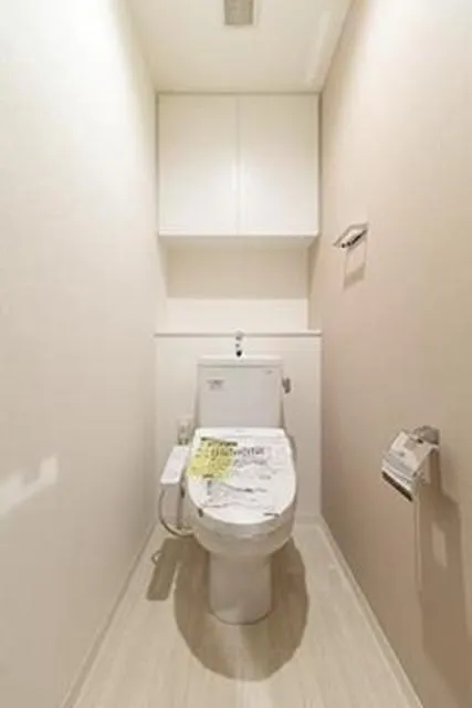 Moana Kinshi Park - Interior - ["Bathroom sink", "Building", "Sink"]