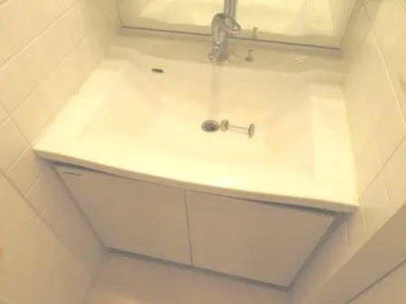 Acty Tonaka Dori - Interior - ["Brown", "Tap", "Plumbing fixture"]