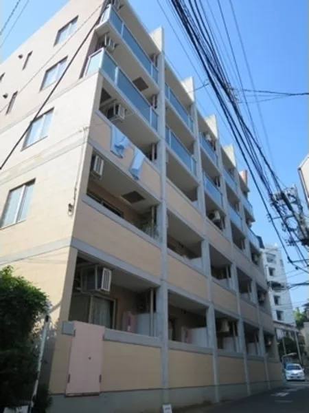 Plateau Jingumae - Exterior - ["Building", "Sky", "Window"]