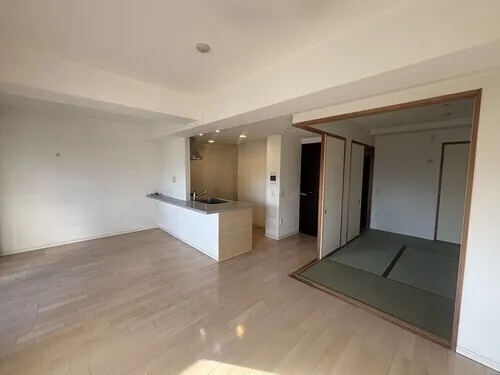 Lexel Ogikubo - Interior - ["Flooring", "Floor", "Ceiling"]