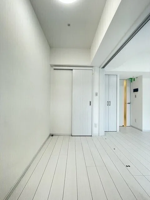 Comforia Liv Ueno - Interior - ["Flooring", "Floor", "Wood"]