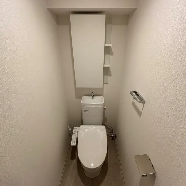 Park Axis Shinagawa Tennozu Isle - Interior - ["Toilet seat", "Toilet", "Plumbing fixture"]