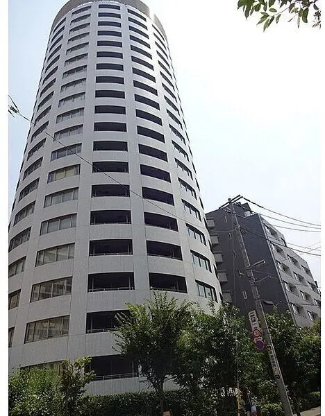 Park House O Tower - Exterior - ["Building", "Skyscraper", "Property"]