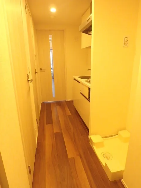 Le Fon Blanche Shinagawa Minamioi - Interior - ["Flooring", "Floor", "Wood"]