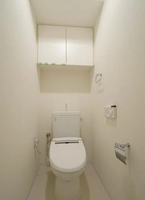The Tokyo Towers Midtower - Interior - ["Bathroom", "Property", "Room"]