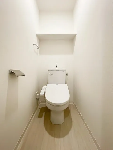 Vermelio Headquarters - Interior - ["Toilet seat", "Plumbing fixture", "Toilet"]