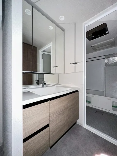 Royal Parks Shinagawa - Interior - ["Flooring", "Floor", "Interior design"]