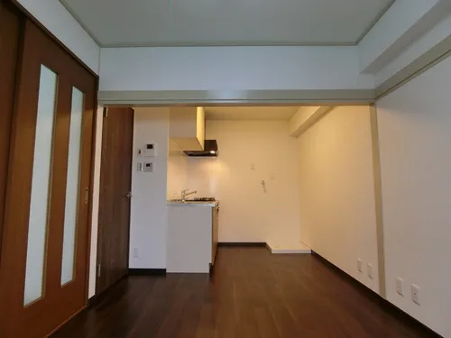 West Waseda Mansion - Interior - ["Property", "Building", "Wood"]